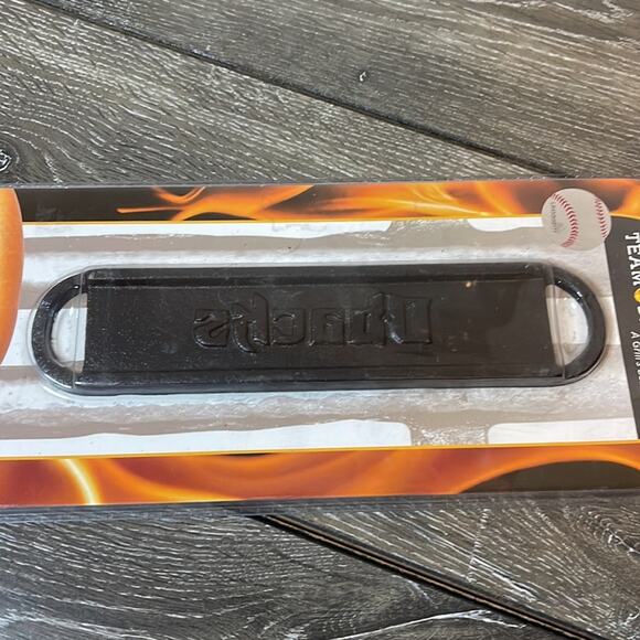 NEW MLB Arizona Diamondbacks D.Backs Hot Dog Press BBQ Grilling Accessory - Picture 3 of 3